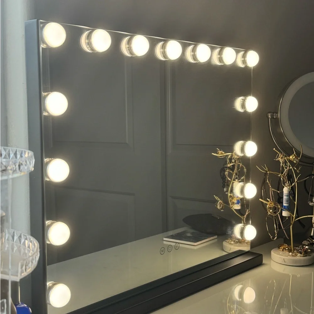 FENCHILIN Vanity Mirror with Lights. Lighted Mirror with Dimmer Bulbs. Like new
